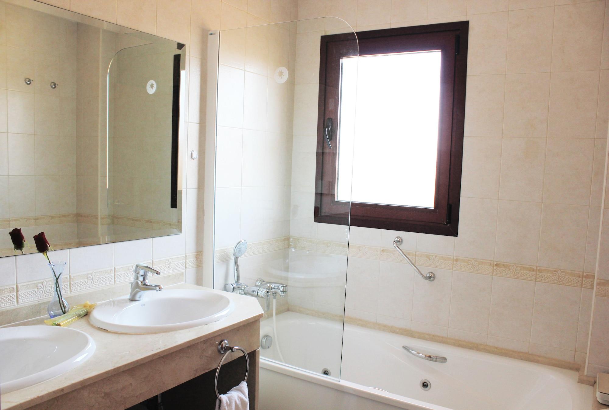 Apartamentos Albir Confort - Avenida III Альбир Экстерьер фото
