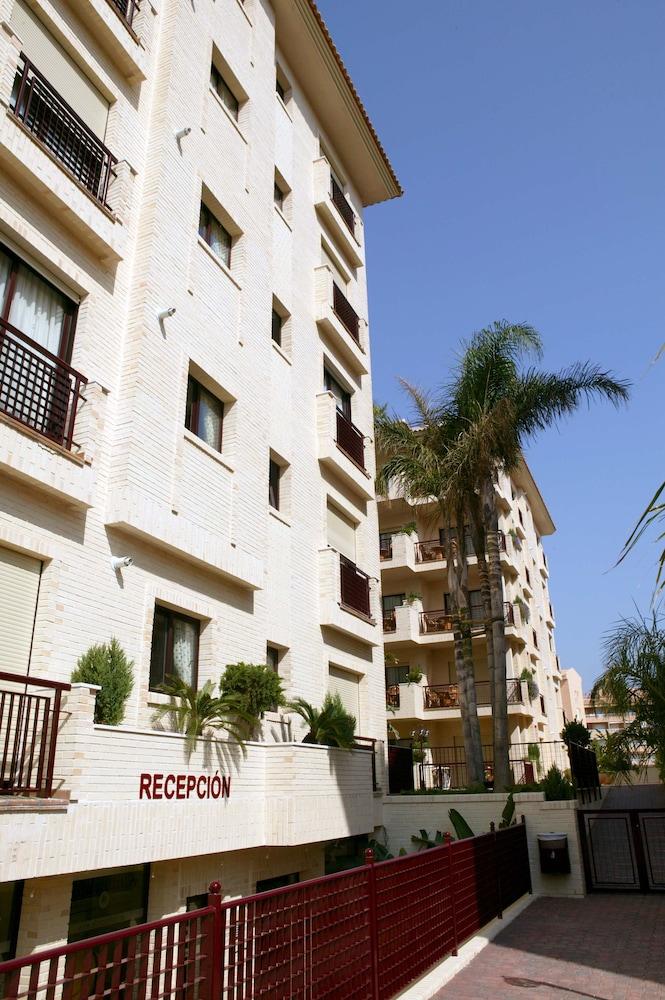 Apartamentos Albir Confort - Avenida III Альбир Экстерьер фото